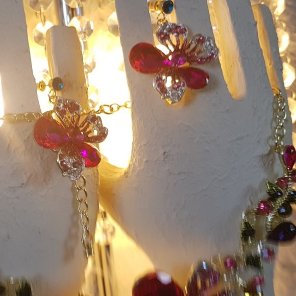 Eye Candy LA Neck Lace and Earrings. Multicolour Stone & Floral . Brand New - Picture 3 of 8